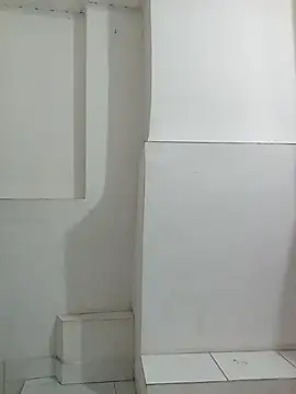 moreno25centimetro online show from February 2, 7:57 pm