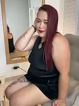 IvyPalacios online show from October 18, 11:45 am