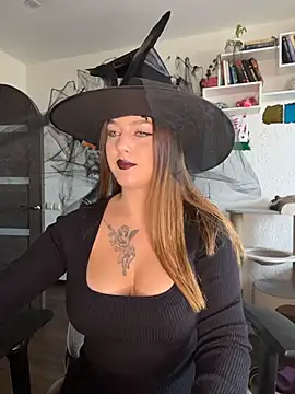 MikssMolly online show from October 29, 6:45 am