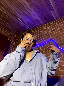Snapshot of alejandra_prk26 chatting on September 21, 2:06 am alejandra prk26 online show from September 21, 2:06 am