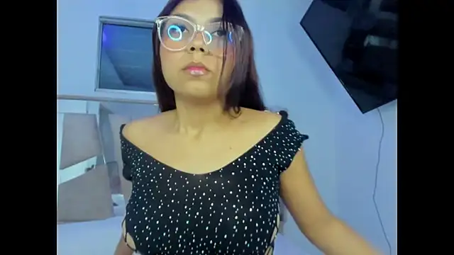 Snapshot of Goddes_any chatting on October 17, 3:32 am Goddes any online show from October 17, 3:32 am