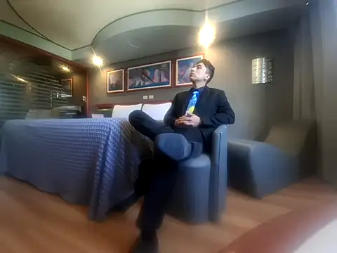 Molly Erik online show from November 14, 7:17 pm