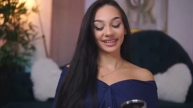 NinaSolenne online show from November 3, 7:39 pm