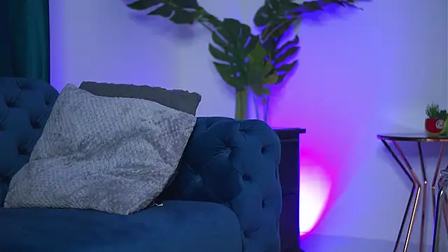 NinaSolenne online show from March 4, 8:16 pm