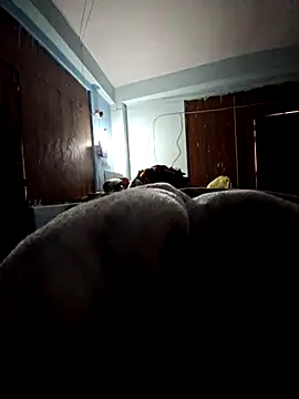 Snapshot of arti9995 chatting on December 20, 9:45 am arti9995 online show from December 20, 9:45 am