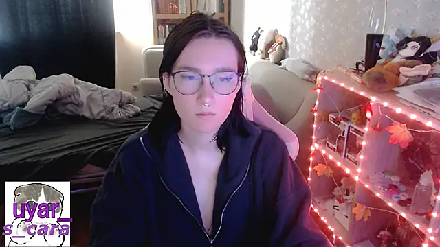 s cara online show from October 19, 11:35 am