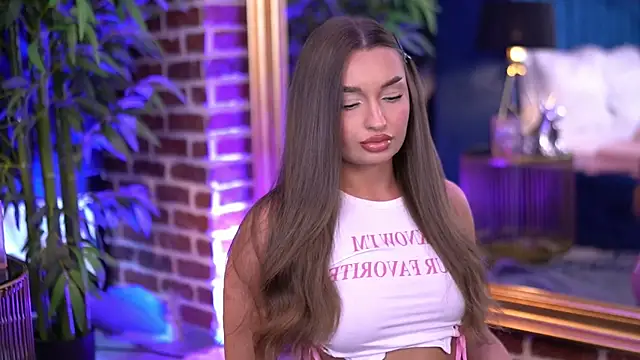 MillaSerene online show from November 6, 6:17 am