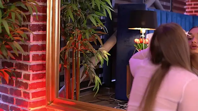 MillaSerene online show from December 5, 7:18 am