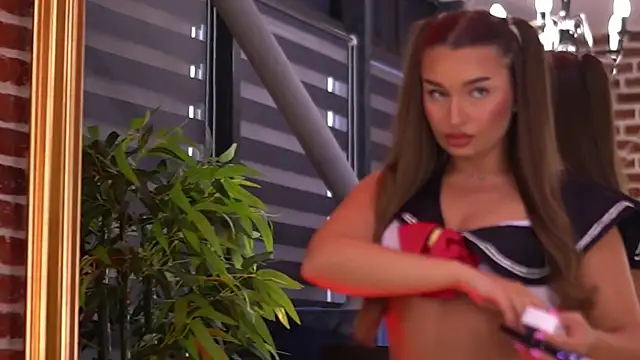 MillaSerene online show from October 25, 5:06 am