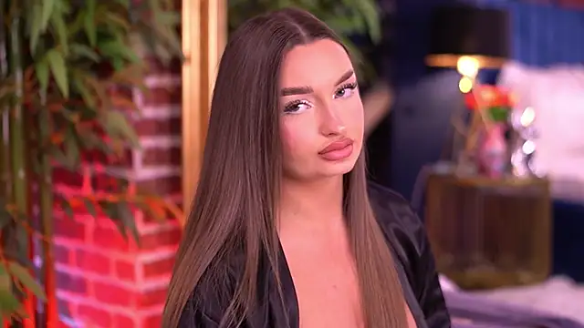 MillaSerene online show from December 14, 8:09 am