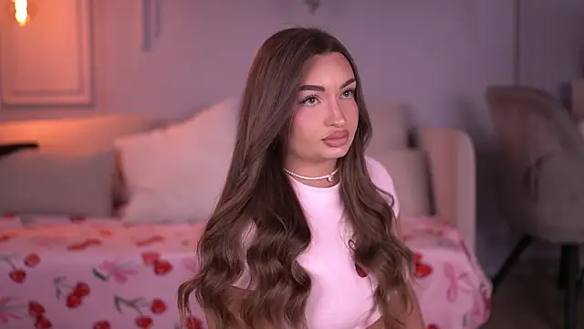 MillaSerene online show from March 4, 6:10 am