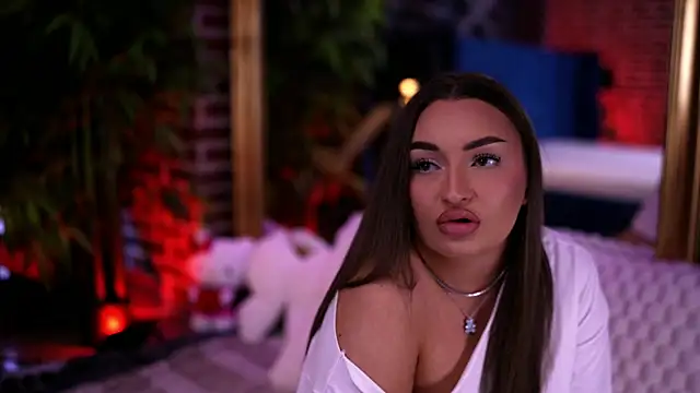 MillaSerene online show from March 1, 6:02 am