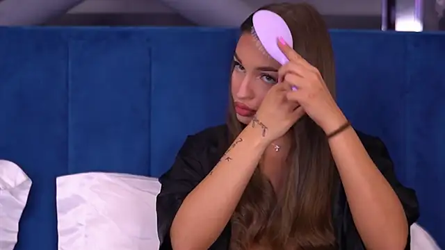 MillaSerene online show from October 24, 4:33 am