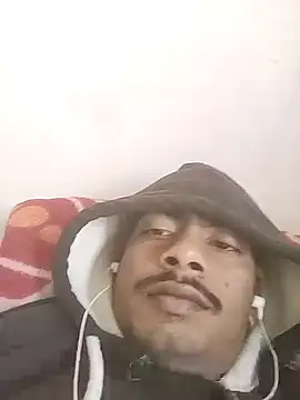 sexy boy 47 online show from November 12, 7:23 am