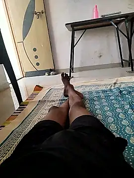 Snapshot of sexy_boy_47 chatting on January 17, 4:27 am sexy boy 47 online show from January 17, 4:27 am