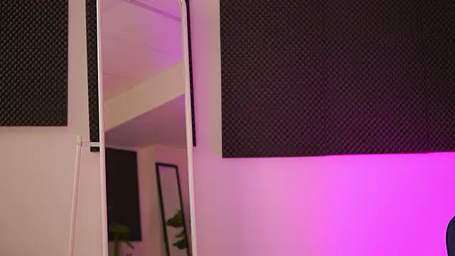 KyssaraPlay online show from December 1, 8:21 pm