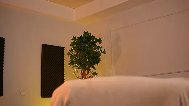 KyssaraPlay online show from March 9, 7:50 pm