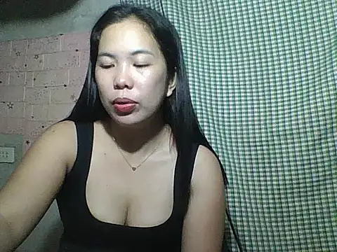 pinaysinglemommm online show from January 6, 8:35 pm