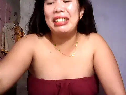 Snapshot of pinaysinglemommm chatting on June 20, 10:42 am pinaysinglemommm online show from June 20, 10:42 am