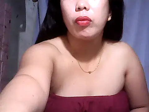 Snapshot of pinaysinglemommm chatting on July 7, 9:18 pm pinaysinglemommm online show from July 7, 9:18 pm