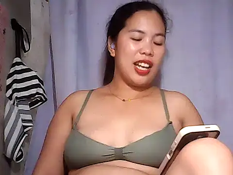 Snapshot of pinaysinglemommm chatting on July 11, 10:15 am pinaysinglemommm online show from July 11, 10:15 am