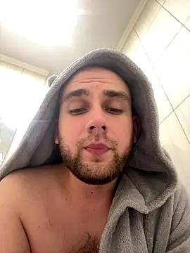 LuckyGirlfriends online show from November 23, 9:14 pm