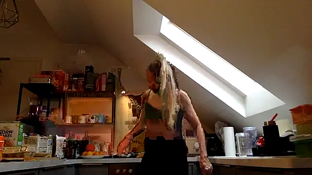blondi2077 online show from September 12, 1:22 pm
