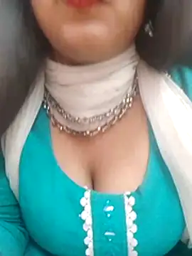 Babe Doll04 online show from April 16, 7:20 am