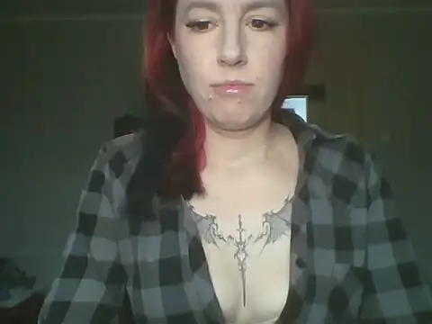 Snapshot of JudyFetish chatting on October 9, 6:14 am JudyFetish online show from October 9, 6:14 am
