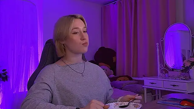 CinBellamy online show from February 25, 2:56 am