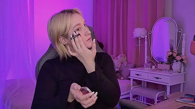 CinBellamy online show from November 3, 3:56 am