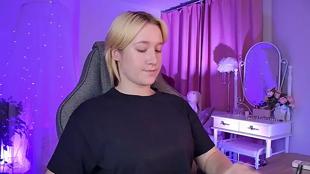 CinBellamy online show from November 12, 2:59 am