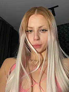 FavoriteKira online show from October 12, 4:19 pm