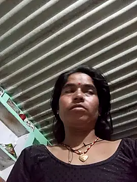 MISS LOVE 001 online show from October 18, 5:04 pm