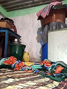 MISS LOVE 001 online show from December 18, 6:23 pm