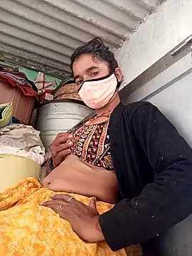 MISS LOVE 001 online show from October 24, 5:50 am