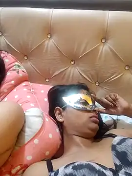 Snapshot of Radhika_01 chatting on March 28, 5:47 pm Radhika 01 online show from March 28, 5:47 pm