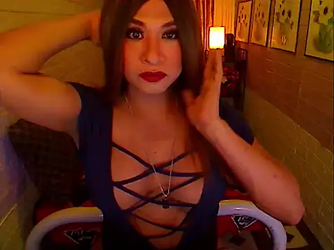 Snapshot of LadyhugecockX chatting on October 3, 11:45 am LadyhugecockX online show from October 3, 11:45 am