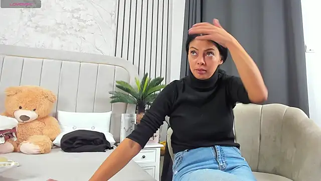 DaryaReed online show from November 12, 6:50 am