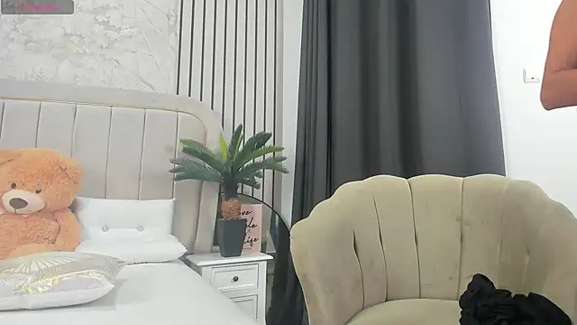 DaryaReed online show from October 18, 3:52 am