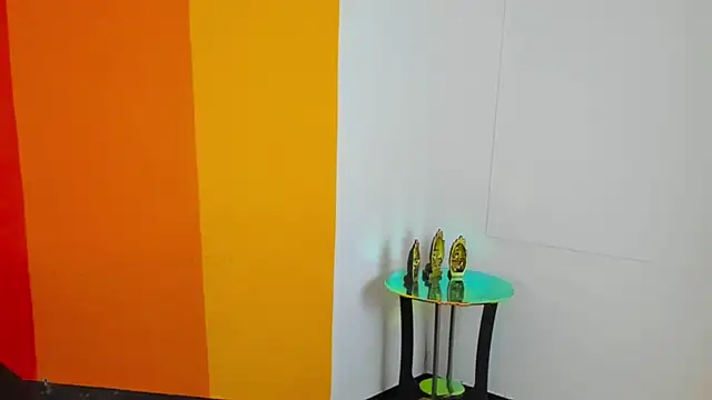 RowanCley online show from November 4, 12:31 pm