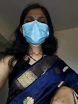 Snapshot of Shivani2002 chatting on June 3, 8:48 am Shivani2002 online show from June 3, 8:48 am