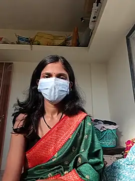 Snapshot of Shivani2002 chatting on December 14, 10:32 am Shivani2002 online show from December 14, 10:32 am