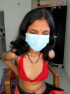 Snapshot of Shivani2002 chatting on April 23, 1:45 am Shivani2002 online show from April 23, 1:45 am