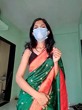 Shivani2002 online show from February 11, 3:06 am