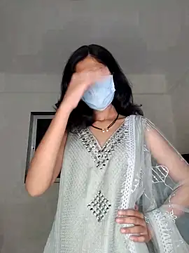 Shivani2002 online show from April 12, 5:16 pm