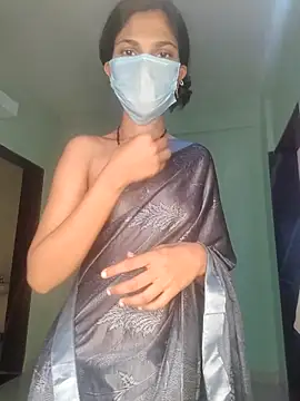 Shivani2002 online show from February 6, 1:56 am