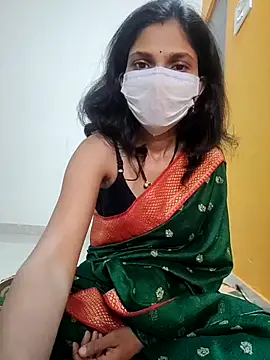 Shivani2002 online show from December 21, 4:41 pm