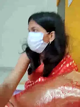 Shivani2002 online show from December 21, 1:52 am