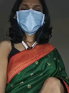 Snapshot of Shivani2002 chatting on July 18, 9:18 am Shivani2002 online show from July 18, 9:18 am